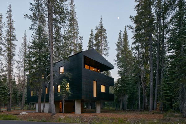Residential Architecture: Trollhus by Mork Ulnes in California, USA