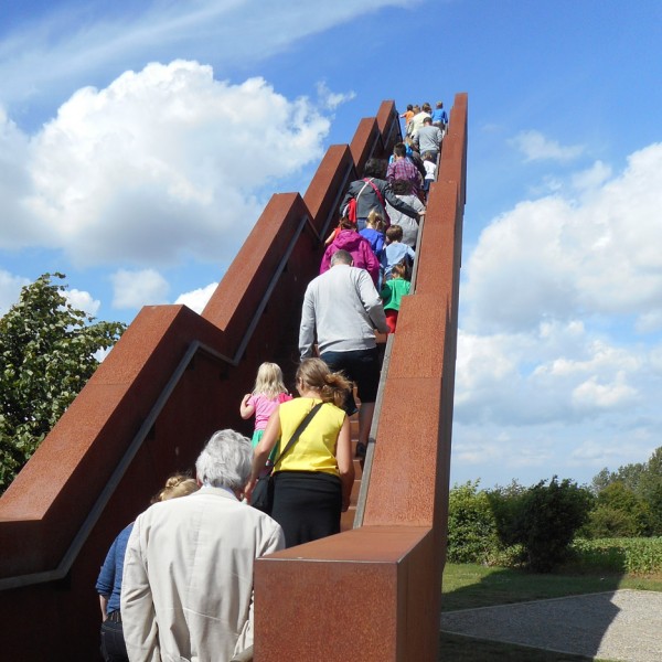 Vlooyberg Tower by Close to Bone