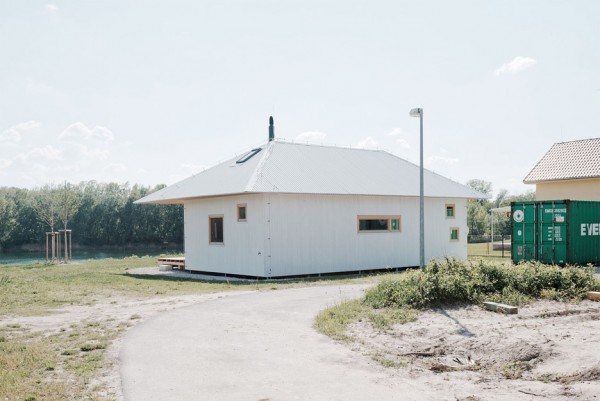 The Lake House project by JRKVC Architects in Slovakia