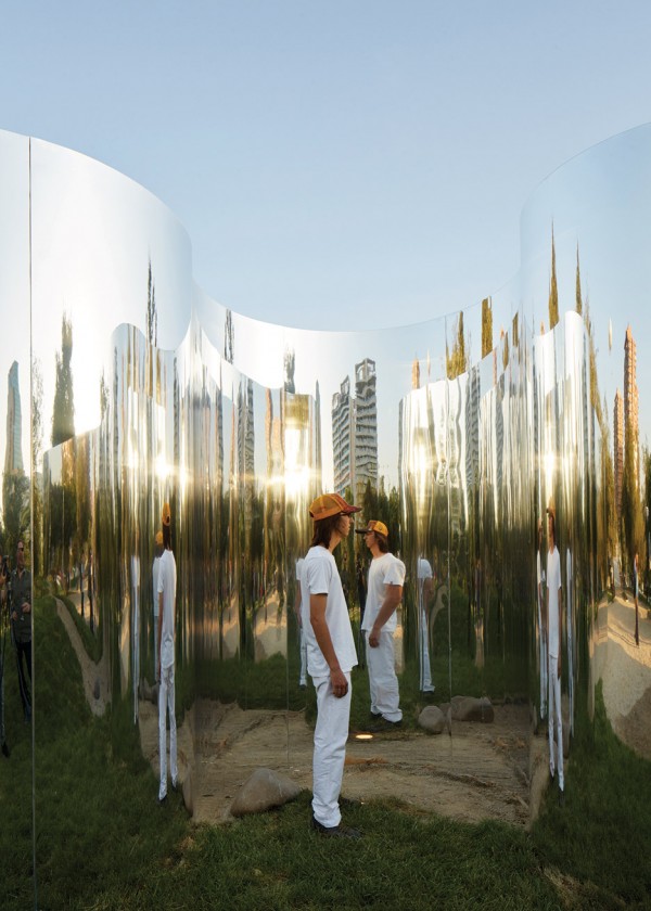 yap-constructo-6-your-reflection-guillermo-hevia-garcia-nicolas-urzua-pavilion-architecture-installation-mirrors-santiago-chile_dezeen_936_11