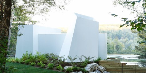 Lake House by Taylor and Miller Architecture and Design