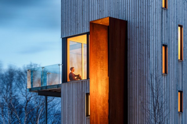 Rabbit Snare Gorge cabin by Design Base 8 and Omar Gandhi