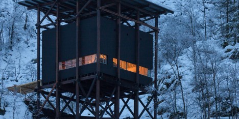 Allmannajuvet tourist route pavilion in Norway by Peter Zumthor. Photograph by Arne Espeland