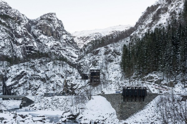 Allmannajuvet tourist route pavilion in Norway by Peter Zumthor. Photograph by Per Berntsen