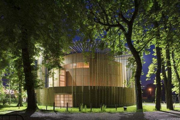 andrew-todd-theatre-pas-de-calais-globe-elizabethan-france-cross-laminated-timber_dezeen_936_20