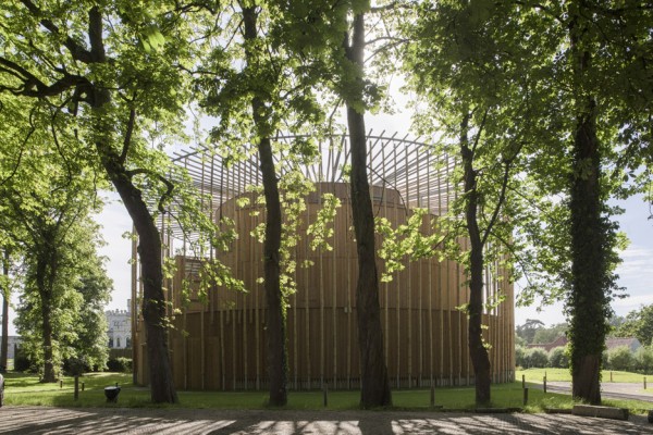 andrew-todd-theatre-pas-de-calais-globe-elizabethan-france-cross-laminated-timber_dezeen_936_8