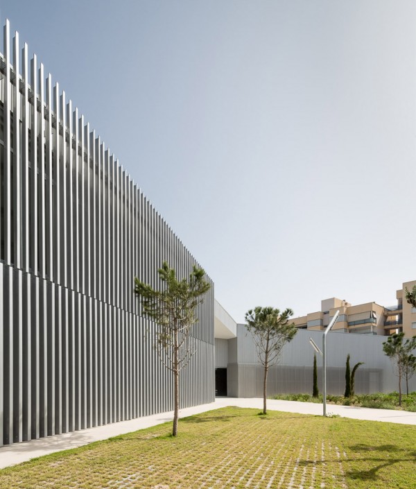 Bus station in Santa Pola, Spain designed by Manuel Lillo and Emilio Vicedo