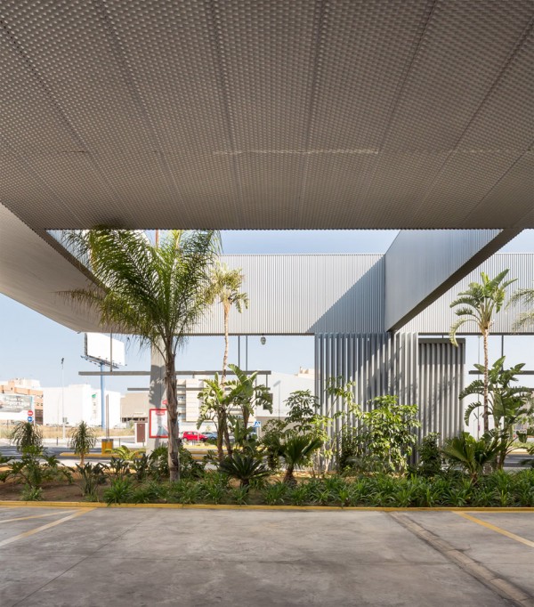 Bus station in Santa Pola, Spain designed by Manuel Lillo and Emilio Vicedo