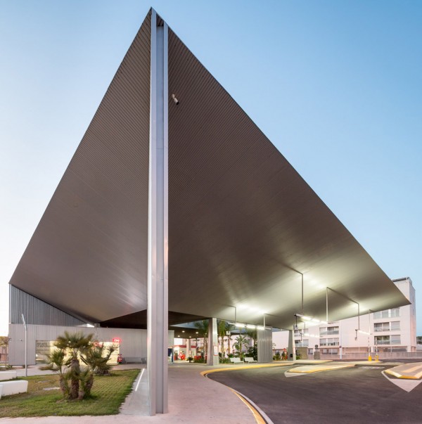 Bus station in Santa Pola, Spain designed by Manuel Lillo and Emilio Vicedo