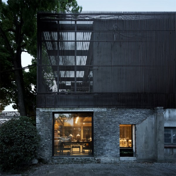 The Ceramic House, a warehouse converted in to an artist studio and home by Archi-Union in Shandhai, China. Photograph by Shengliang Su