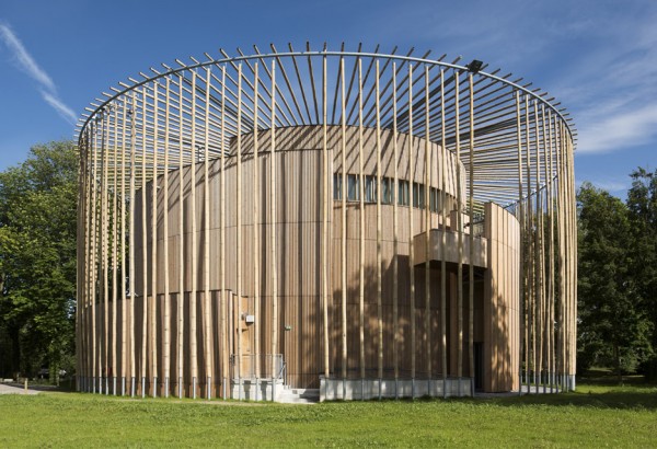 Elizabethan theatre vandalised