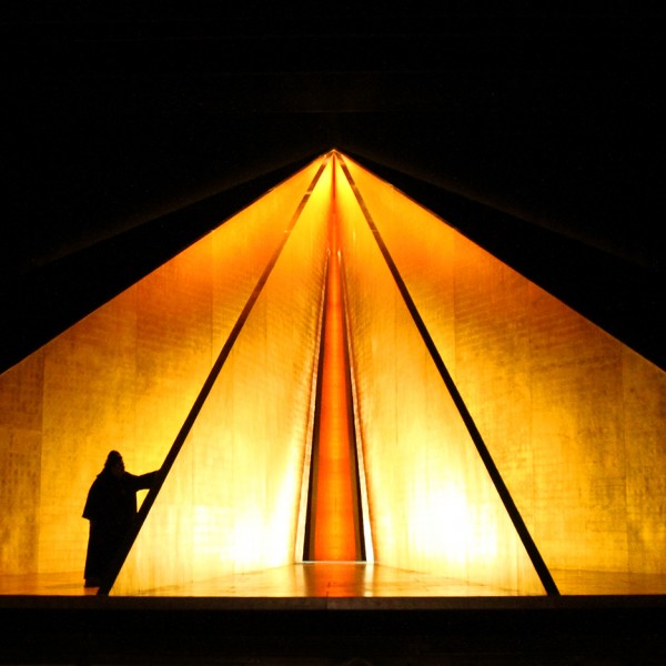 Anish Kapoor designs the set for the English National Opera's production of Tristan and Isolde