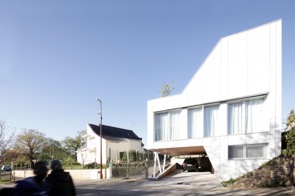 Flying Box Villa by 2A Design, residential architecture in Rennes, France