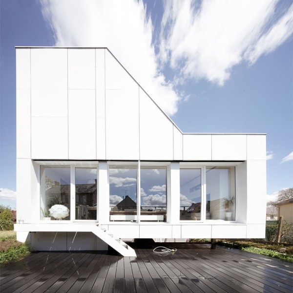 Flying Box Villa by 2A Design, residential architecture in Rennes, France