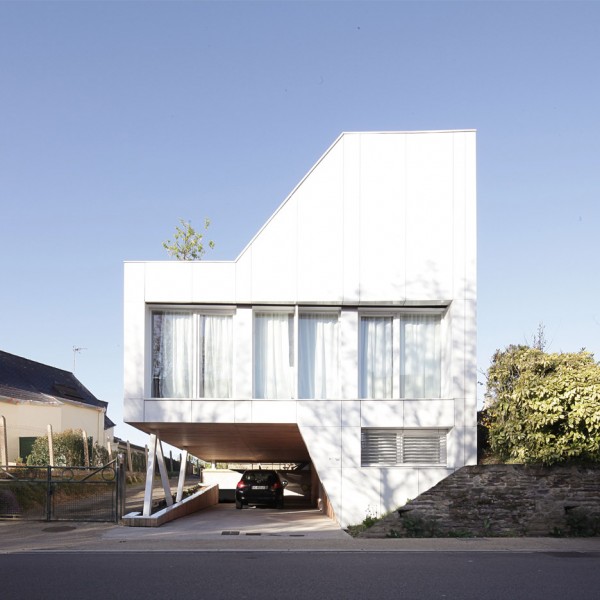 Flying Box Villa by 2A Design, residential architecture in Rennes, France