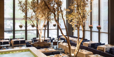 Critics slam “painful” auction of items from Philip Johnson’s The Four Seasons restaurant