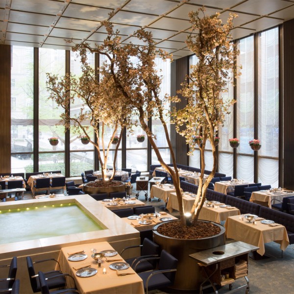 Critics slam “painful” auction of items from Philip Johnson’s The Four Seasons restaurant