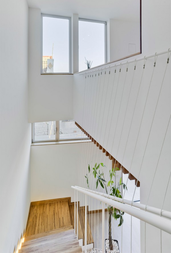 House F&M in Spain is designed by Luis Navarro Jover and Carlos Sánchez García