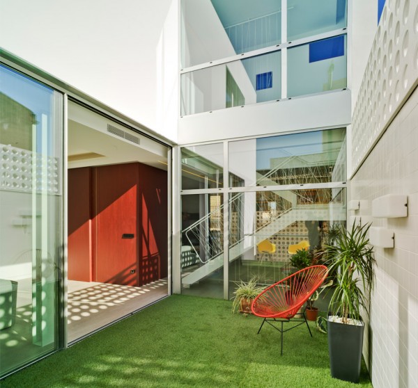 House F&M in Spain is designed by Luis Navarro Jover and Carlos Sánchez García