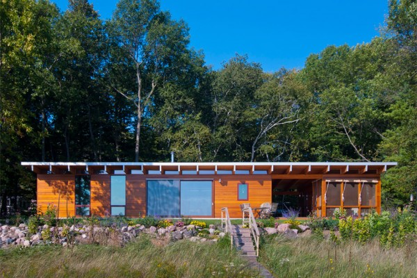 Lake Michigan Beach Cottage by Ramsey Jones in Wisconsin, USA