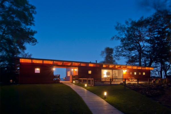 Lake Michigan Beach Cottage by Ramsey Jones in Wisconsin, USA
