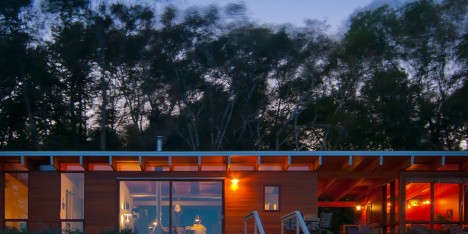 Lake Michigan Beach Cottage by Ramsey Jones in Wisconsin, USA