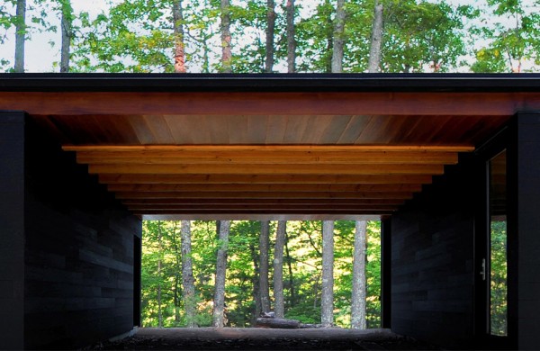 Linear cabin by Johnsen Schmaling Architects