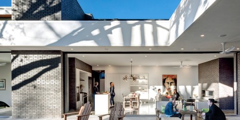 Matt Fajkus completes urban Austin home with retractable glass walls