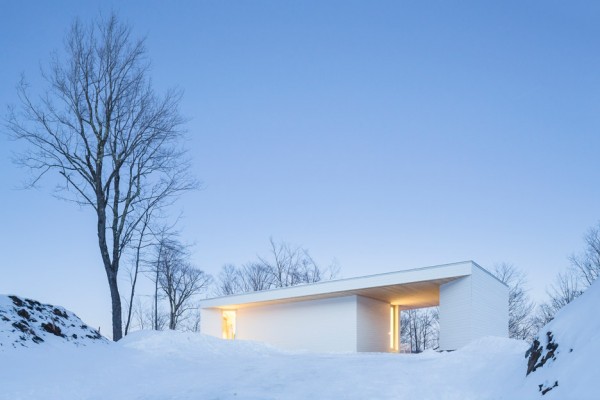 Nook Residence by MU Architecture, a white house in Quebec, Canada