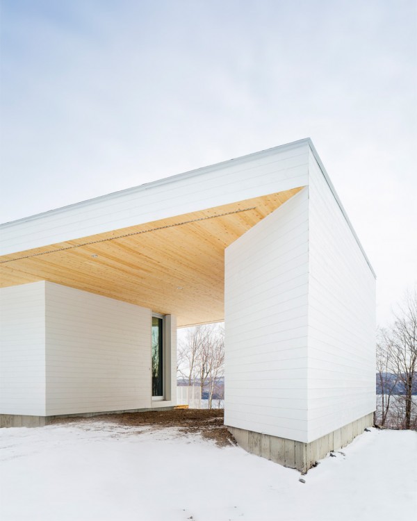 Nook Residence by MU Architecture, a white house in Quebec, Canada
