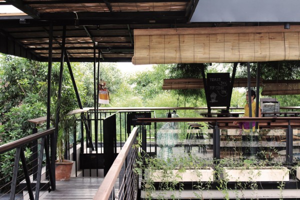 roam-co-living-working-alexis-dornier-residential-architecture-bali-indonesia_dezeen_936_2