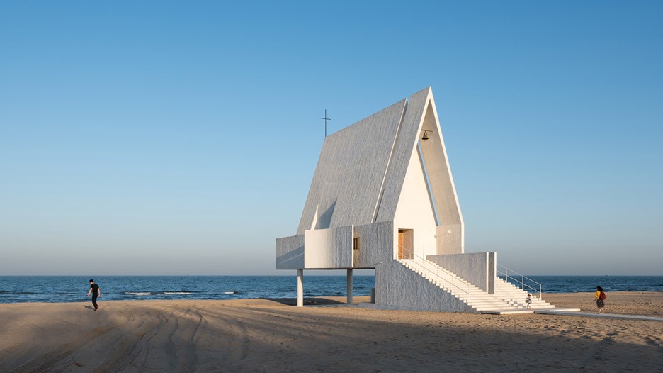 Seashore Chapel by Vector Architects