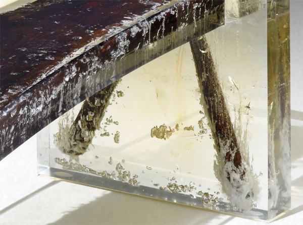 Nucleo design cast furniture in resin for Souvenir of the last Century collection