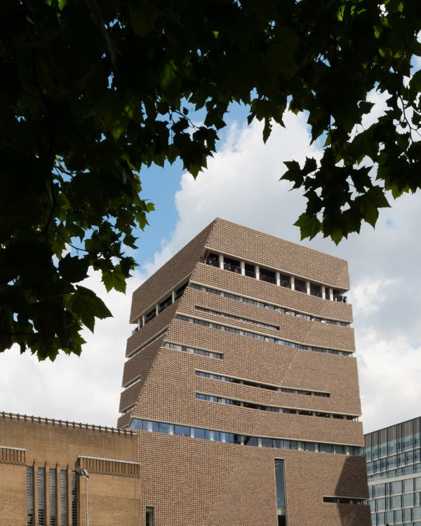 tate-modern-extension-herzog-de-meuron-london-jim-stephenson_dezeen_936_3