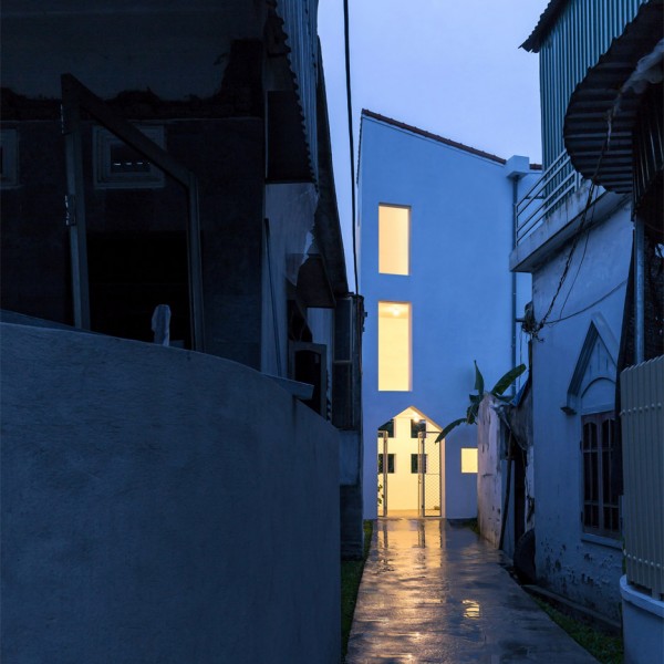 The Cul-de-sac house by Nguyen Khac Phuoc Architects