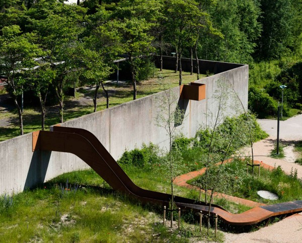 The Loop designed by Holscher Nordberg Architects connects areas of a Danish social housing development