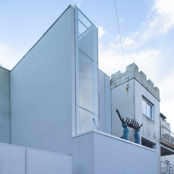 The Narrow House; Brighton & Hove, England, by Sanei Hopkins Architects