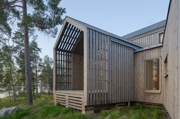 Murman Arkitekter completes a Swedish villa that fans out in all directions
