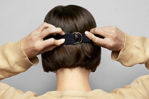 VR mask by Mona turns a users iphone into a virtual reality device