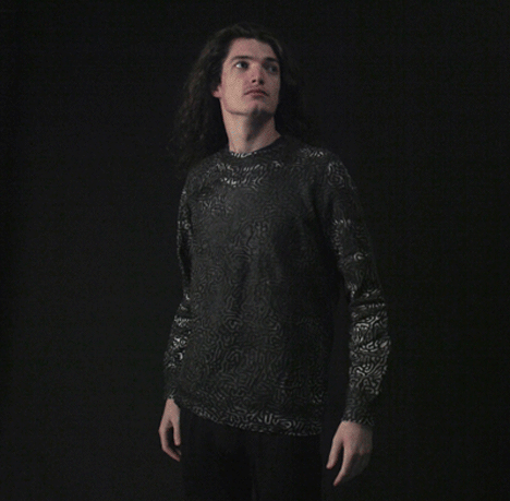 Nikolas Bentel designs shirts that react to changes in pollution
