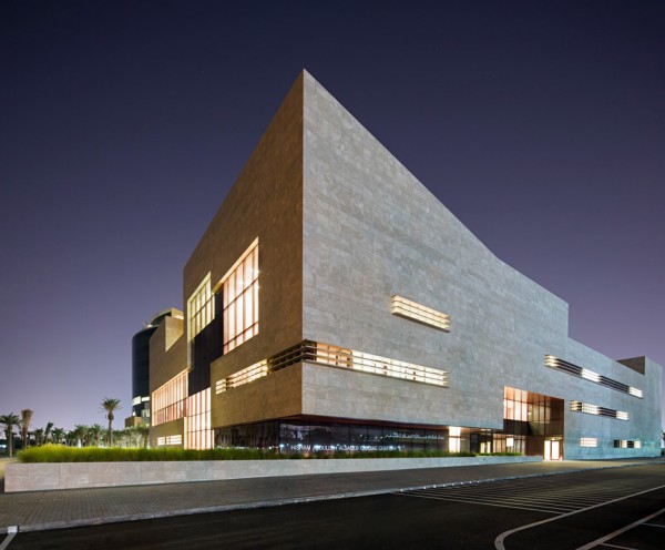 Cardiac centre in Kuwait by AGi Architects is designed with an atrium to represent the building's heart
