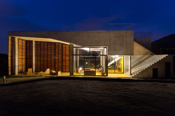Cerrado House by Vazio S/A