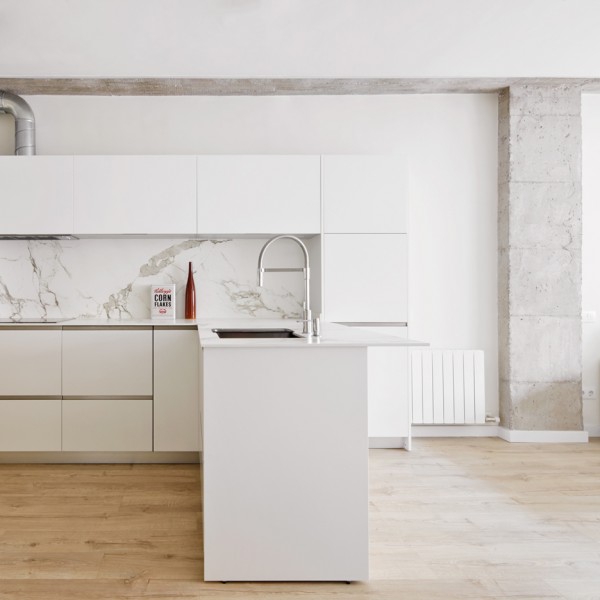 Corsega Apartment by RAS Arquitectura