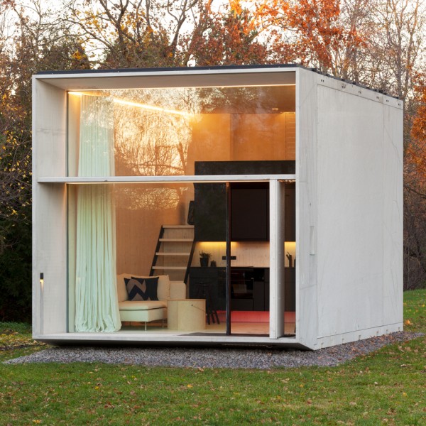 Movable pre-fab mini house by Koda