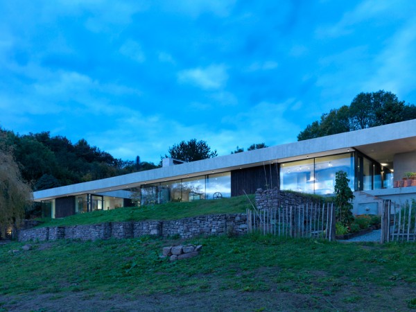Outhouse by Loyn & Co Architects
