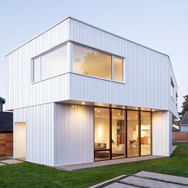 Pavilion House by Ben Waechter