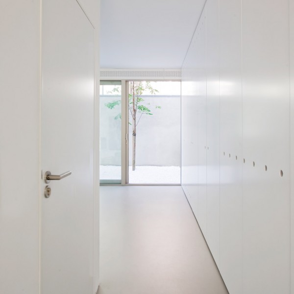 V13K05, a house and office space designed by Pasel Kuenzel architects in the Dutch city of Leiden
