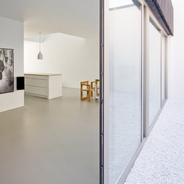 V13K05, a house and office space designed by Pasel Kuenzel architects in the Dutch city of Leiden