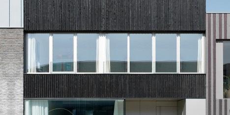 V13K05, a house and office space designed by Pasel Kuenzel architects in the Dutch city of Leiden