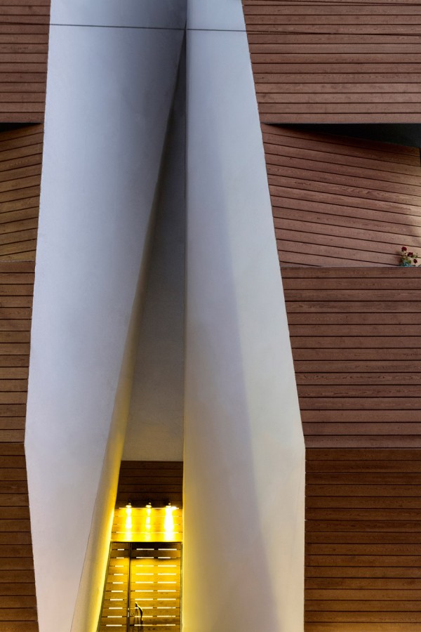 Afsharian's House by ReNa Design